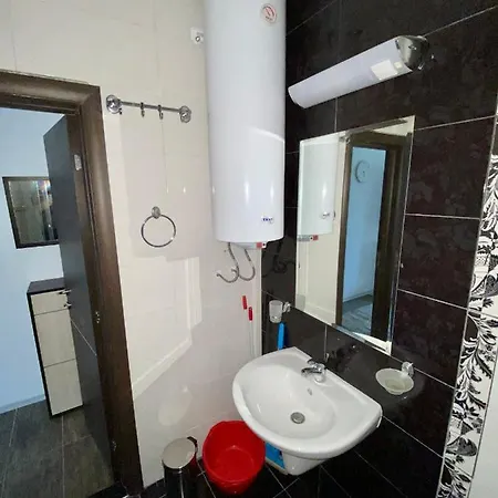 アパート Paradise Complex