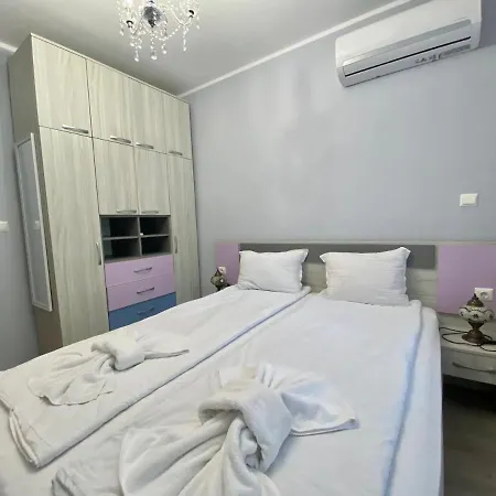 Paradise Complex アパート