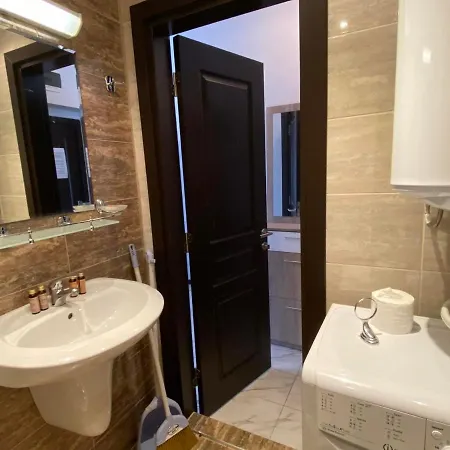 Paradise Complex プリモルスコ