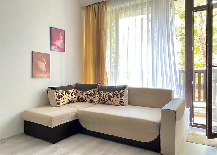 Paradise Complex פרימורסקו