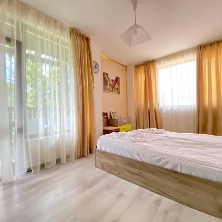 דירה Paradise Complex *