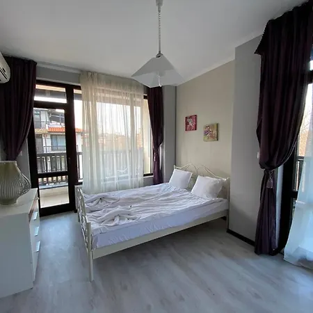 Paradise Complex Apartment *