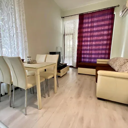 דירה Paradise Complex