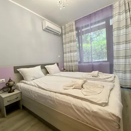 Paradise Complex Apartment *