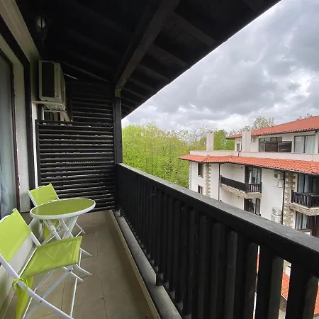 Green Paradise Complex Apartment