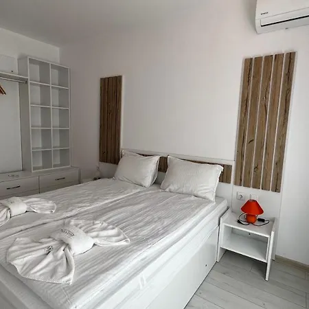 Paradise Complex * פרימורסקו