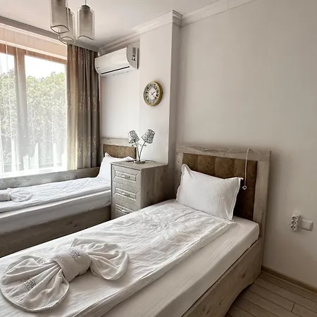 Paradise Complex דירה