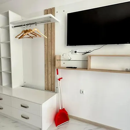 Paradise Complex Apartment