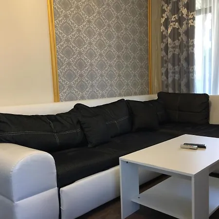 Green Paradise Complex Apartment