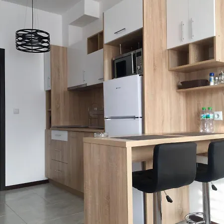 Green Paradise Complex Apartment